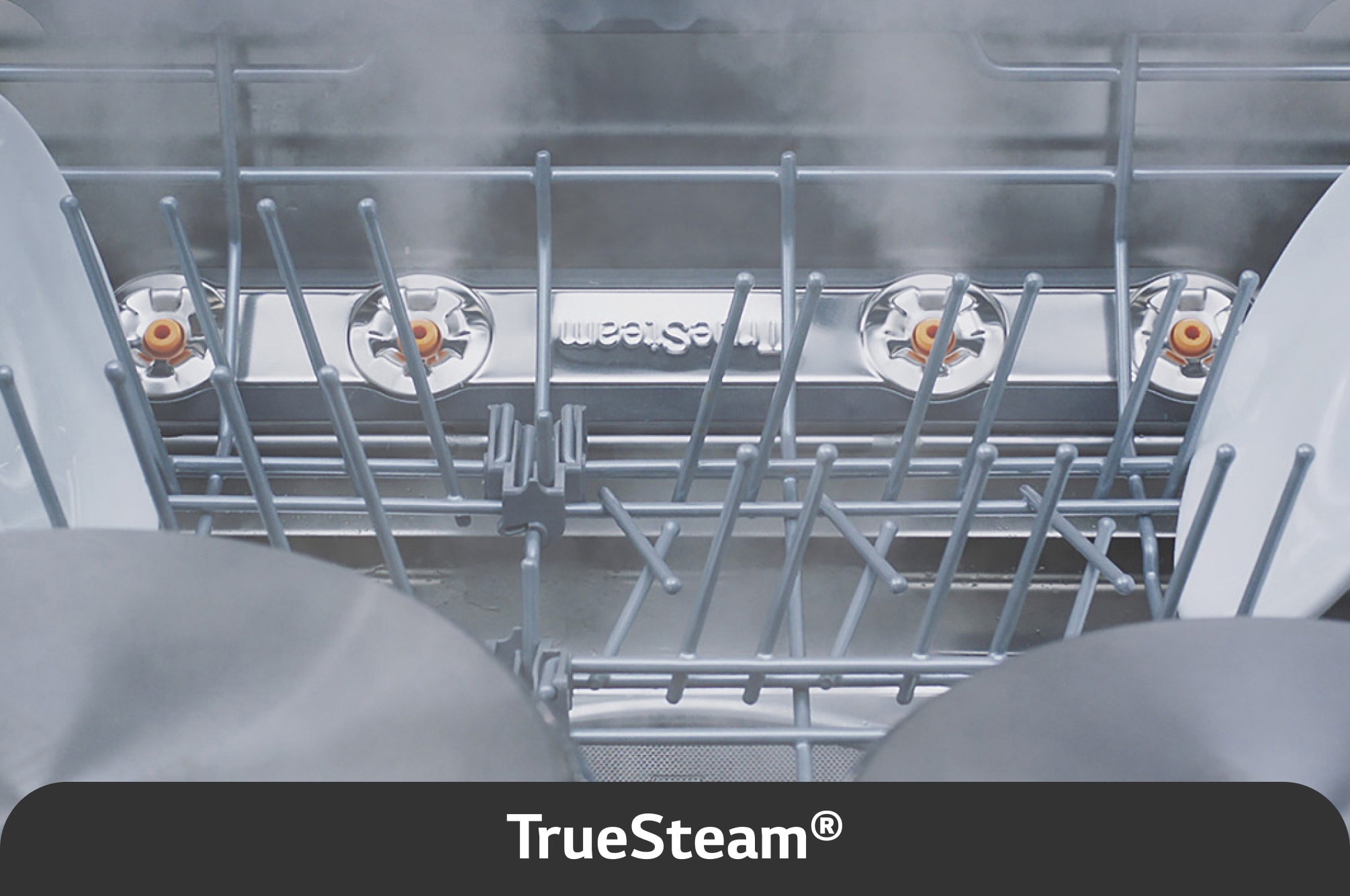 QuadWash™ Freestanding Dishwasher in Prime Silver thumbnail 3